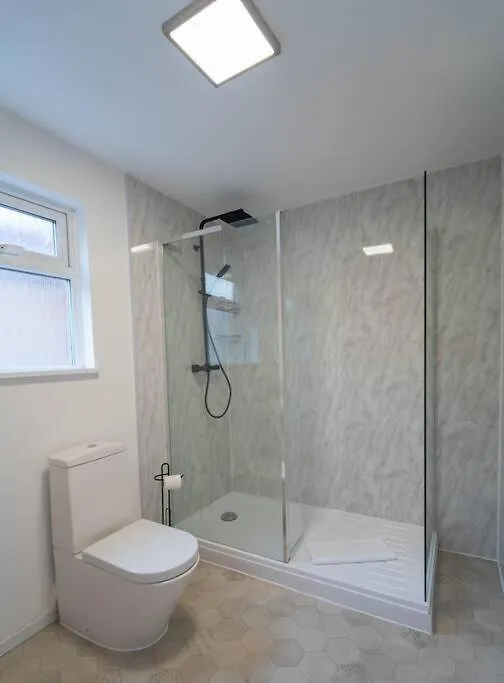 Station Retreat - Central Location - Free Parking, Fastwifi, Smarttv With Netflix By Yoko Property Redcar