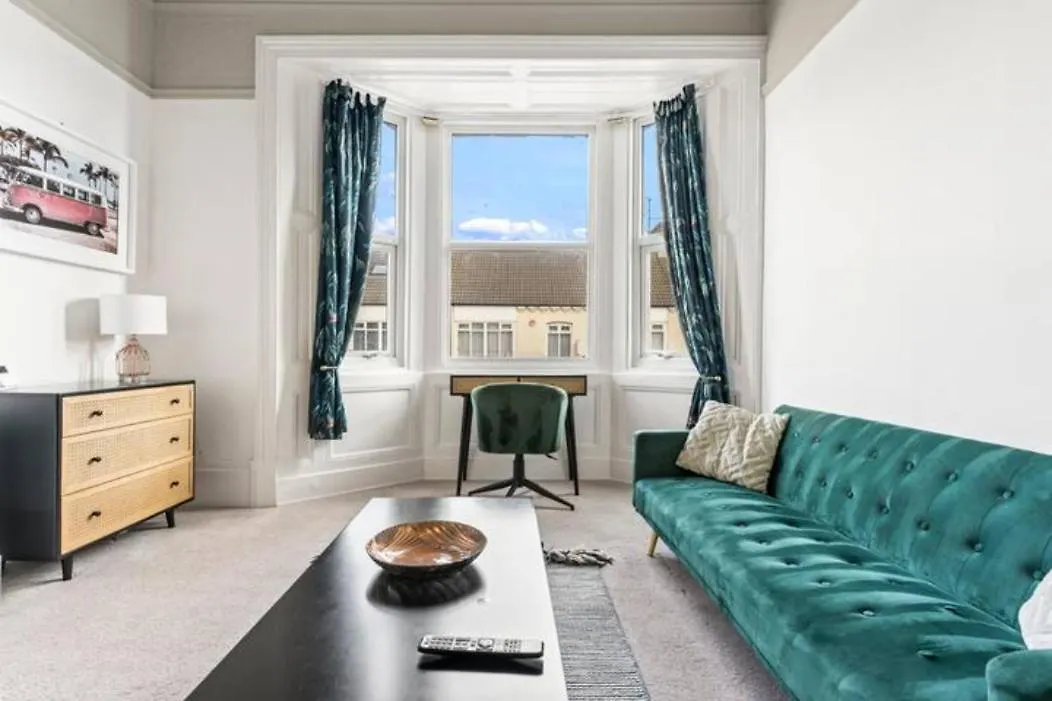 Apartment Station Retreat - Central Location - Free Parking, Fastwifi, Smarttv With Netflix By Yoko Property Redcar